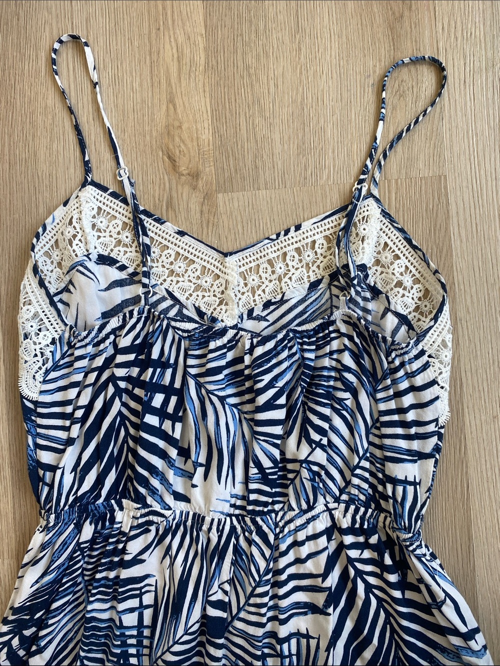 Molly Bracken Tropical Palm Print Midi Dress Lace Trim Blue White Sundress Small - Picture 8 of 12